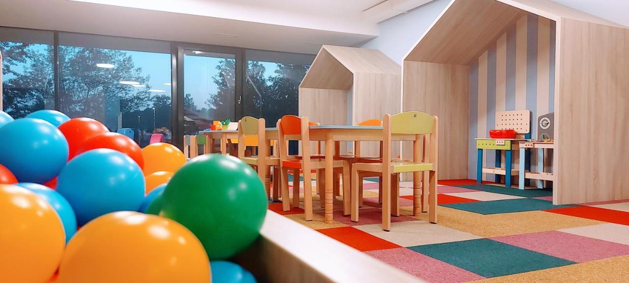 Nowa Letnica Apartments With Sauna & Gym & Kids Play In Gdansk By Noclegi Renters Esterno foto